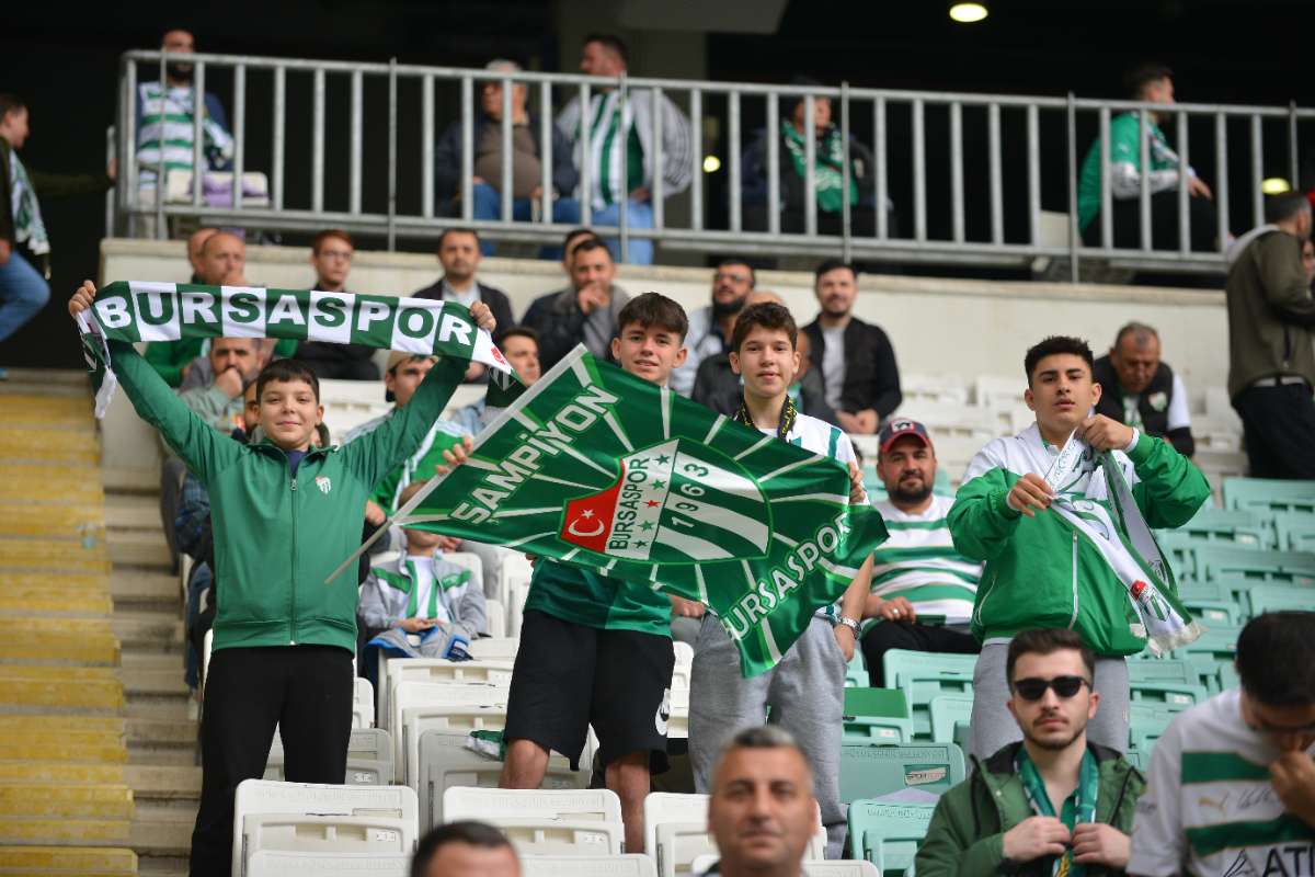 (FOTO GALERİ) BURSASPOR - 23 ELAZIĞ FK TARAFTAR FOTOĞRAFLARI