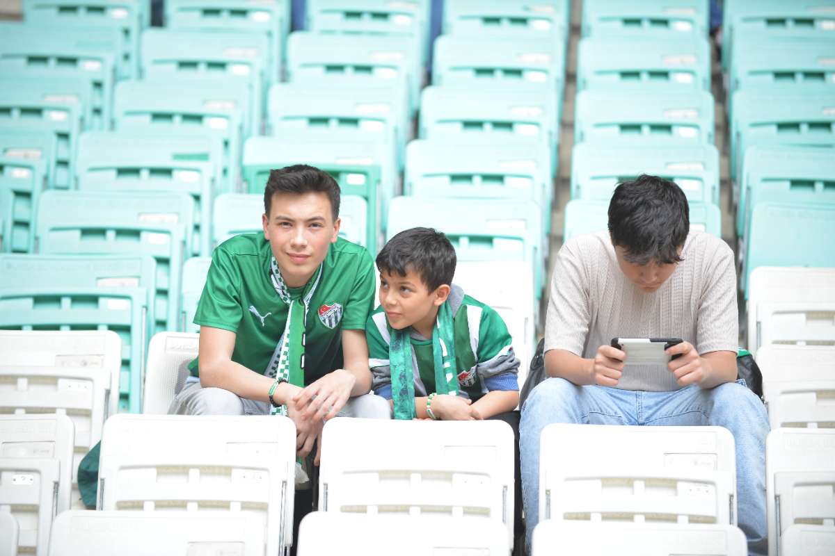 (FOTO GALERİ) BURSASPOR - 23 ELAZIĞ FK TARAFTAR FOTOĞRAFLARI