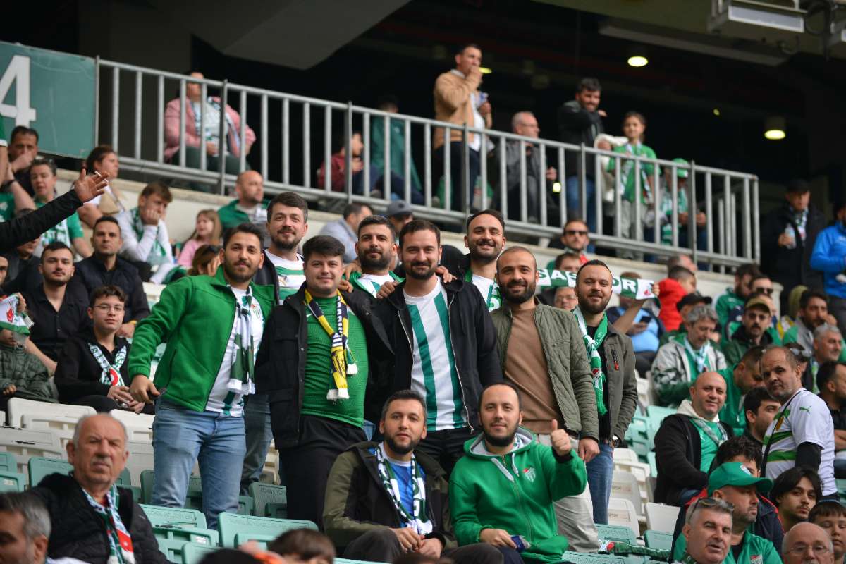 (FOTO GALERİ) BURSASPOR - 23 ELAZIĞ FK TARAFTAR FOTOĞRAFLARI