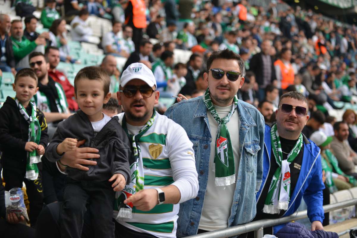 (FOTO GALERİ) BURSASPOR - 23 ELAZIĞ FK TARAFTAR FOTOĞRAFLARI