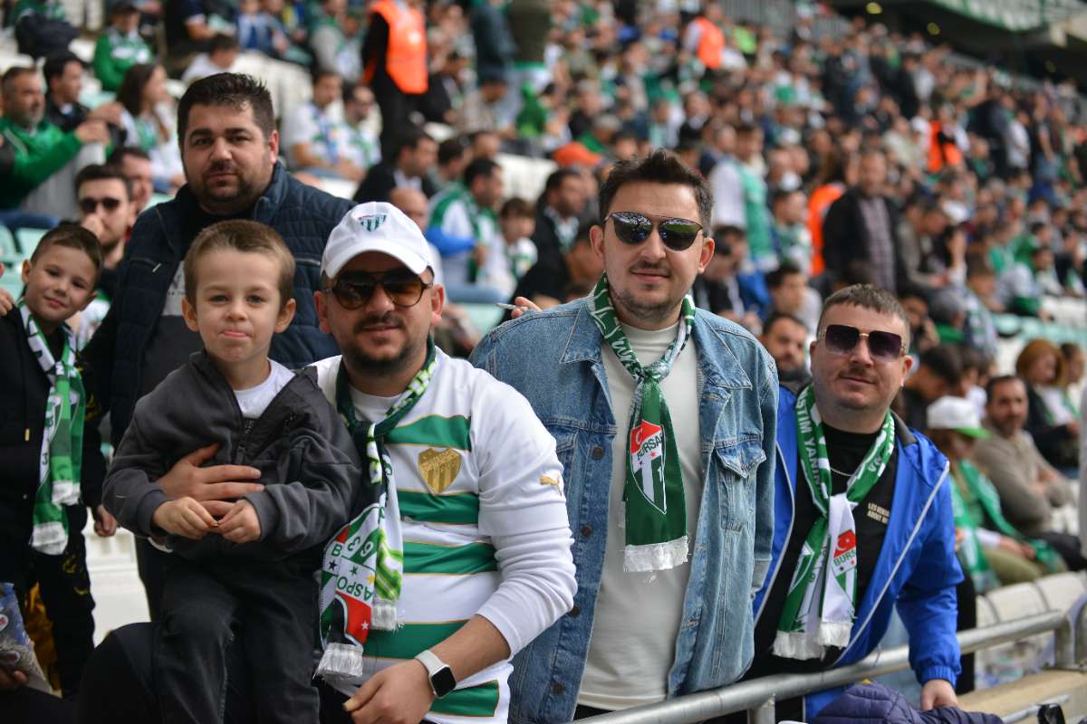 (FOTO GALERİ) BURSASPOR - 23 ELAZIĞ FK TARAFTAR FOTOĞRAFLARI