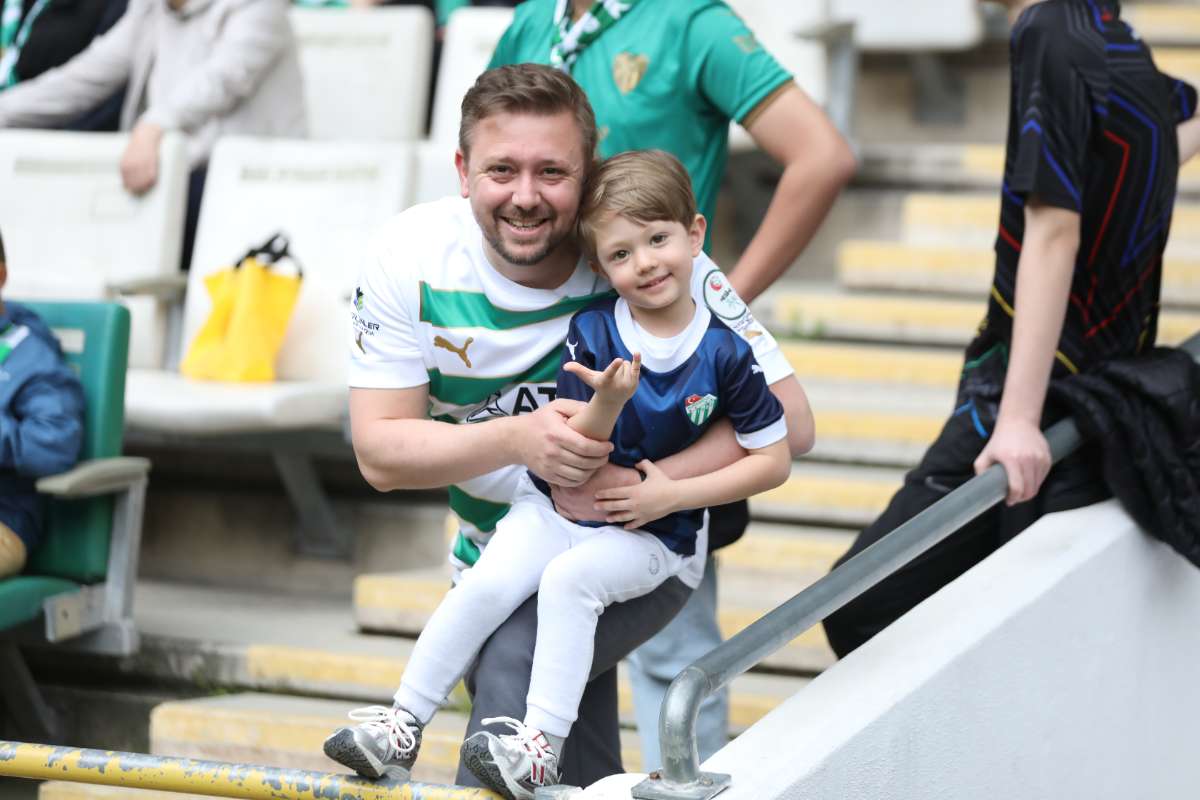 (FOTO GALERİ) BURSASPOR - 23 ELAZIĞ FK TARAFTAR FOTOĞRAFLARI