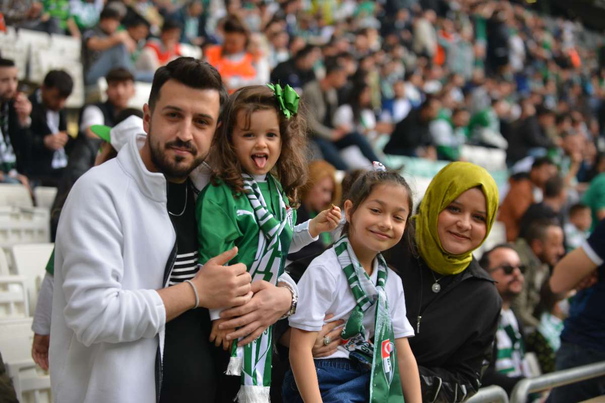(FOTO GALERİ) BURSASPOR - 23 ELAZIĞ FK TARAFTAR FOTOĞRAFLARI