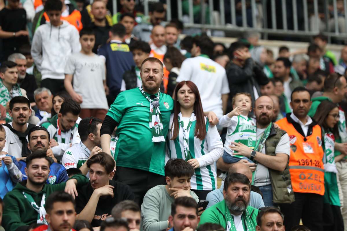 (FOTO GALERİ) BURSASPOR - 23 ELAZIĞ FK TARAFTAR FOTOĞRAFLARI - 2