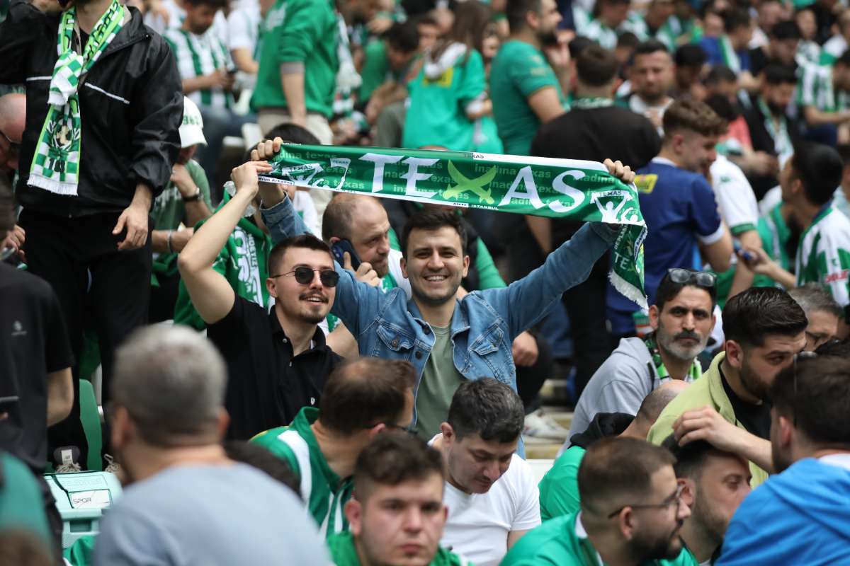 (FOTO GALERİ) BURSASPOR - 23 ELAZIĞ FK TARAFTAR FOTOĞRAFLARI - 2