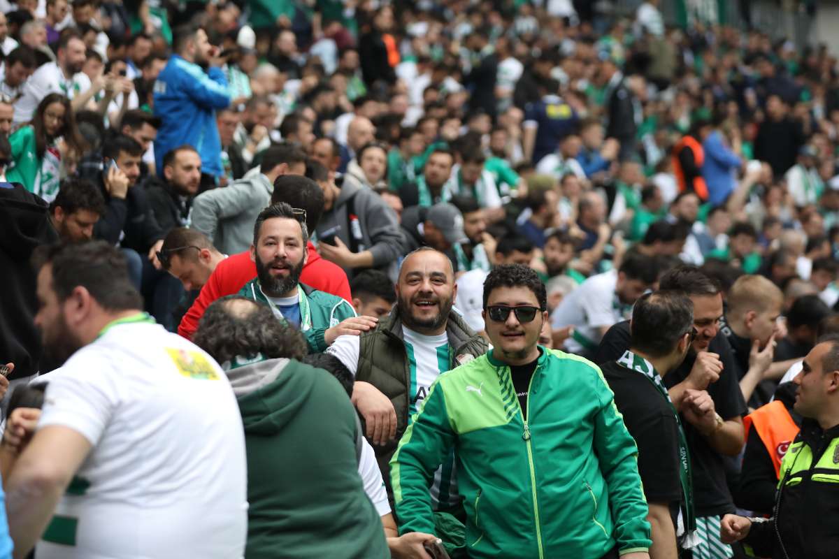 (FOTO GALERİ) BURSASPOR - 23 ELAZIĞ FK TARAFTAR FOTOĞRAFLARI - 2