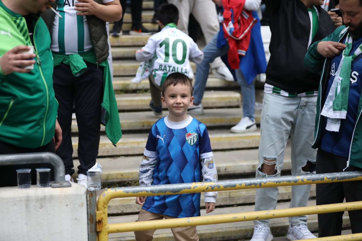 (FOTO GALERİ) BURSASPOR - 23 ELAZIĞ FK TARAFTAR FOTOĞRAFLARI - 2