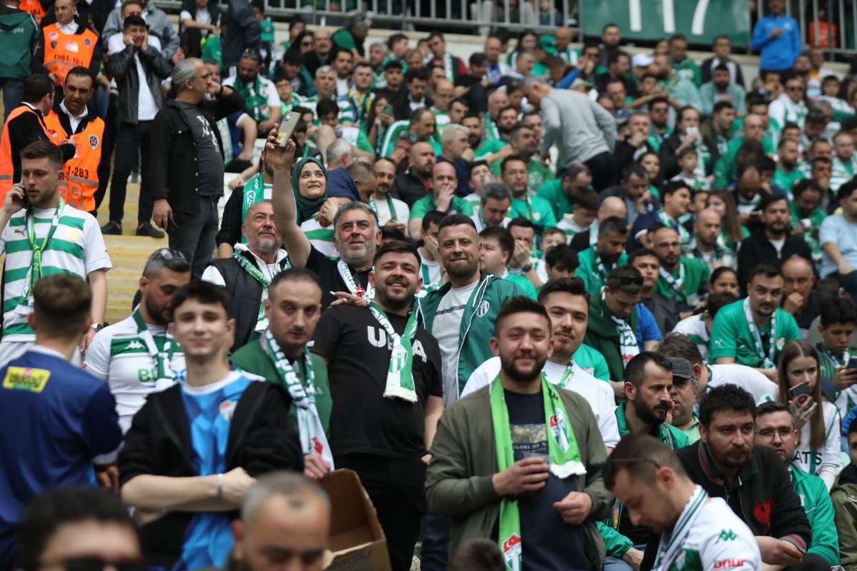 (FOTO GALERİ) BURSASPOR - 23 ELAZIĞ FK TARAFTAR FOTOĞRAFLARI - 2