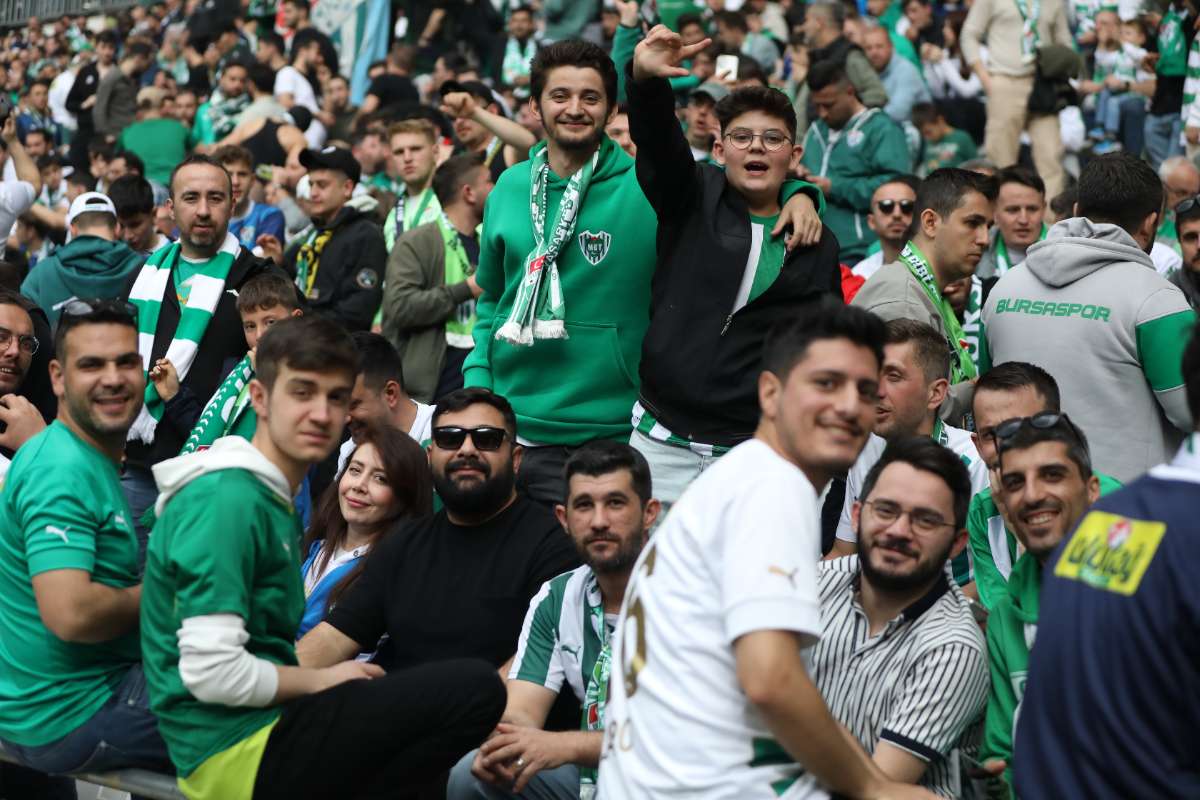 (FOTO GALERİ) BURSASPOR - 23 ELAZIĞ FK TARAFTAR FOTOĞRAFLARI - 2