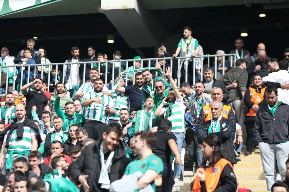 (FOTO GALERİ) BURSASPOR - 23 ELAZIĞ FK TARAFTAR FOTOĞRAFLARI - 2