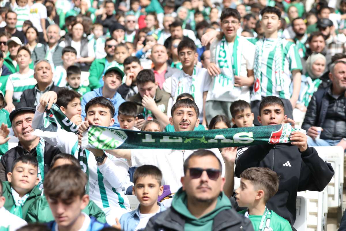 (FOTO GALERİ) BURSASPOR - 23 ELAZIĞ FK TARAFTAR FOTOĞRAFLARI - 2
