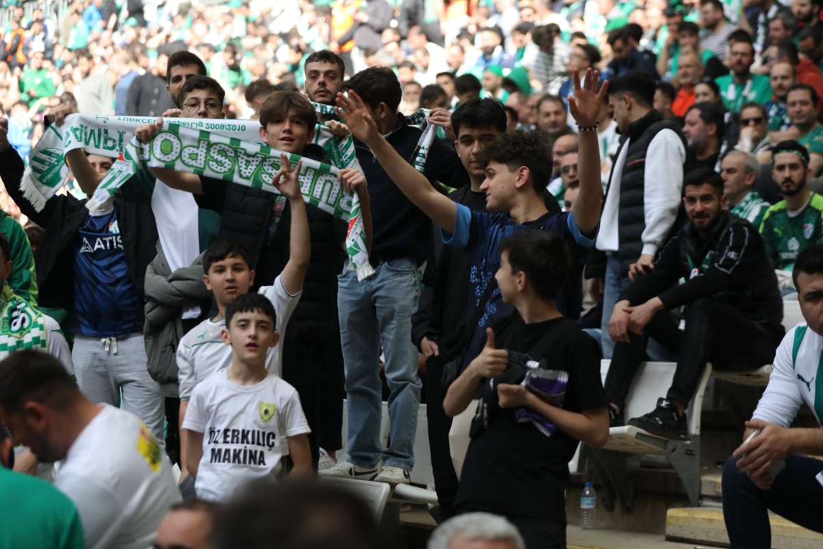 (FOTO GALERİ) BURSASPOR - 23 ELAZIĞ FK TARAFTAR FOTOĞRAFLARI - 2