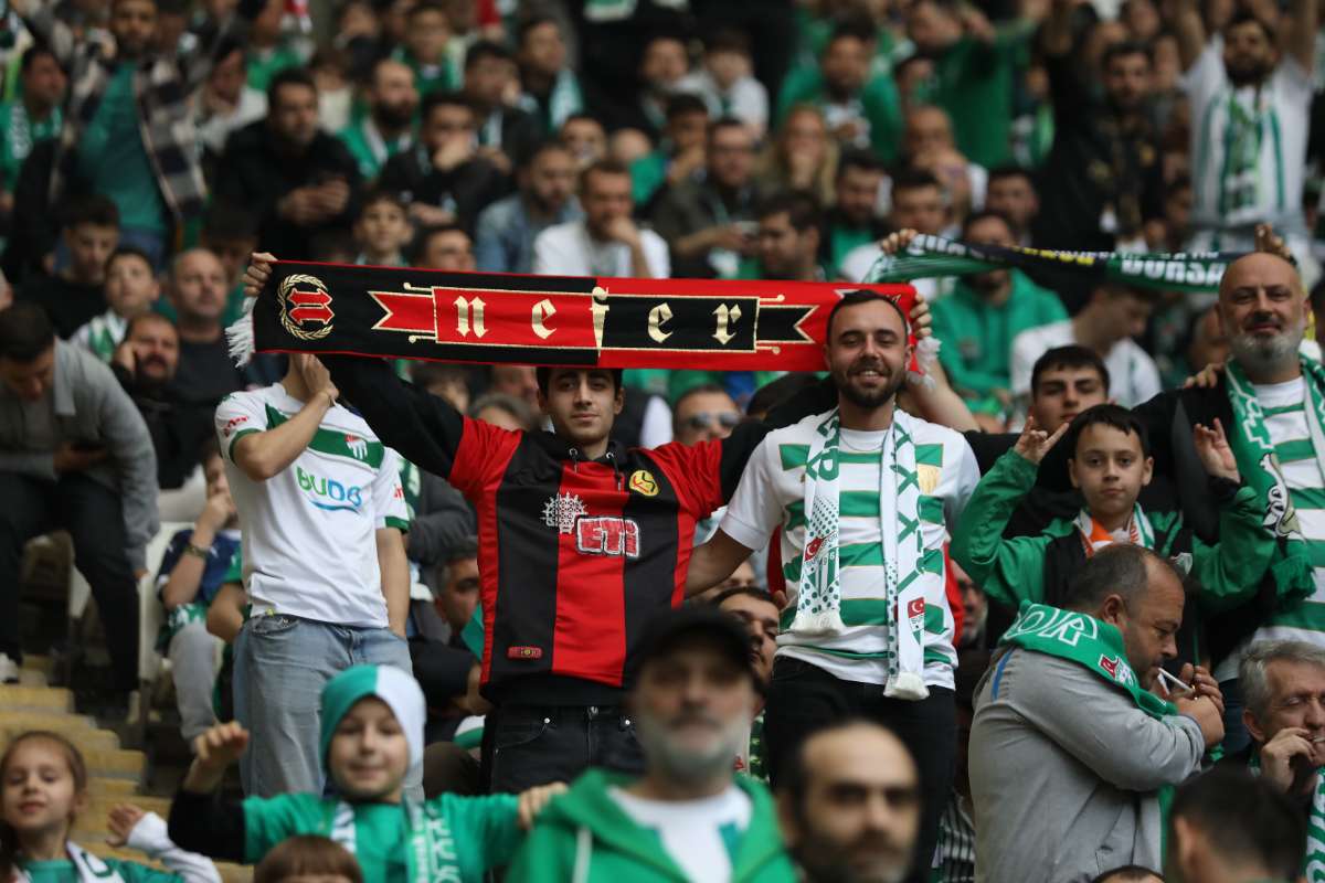 (FOTO GALERİ) BURSASPOR - 23 ELAZIĞ FK TARAFTAR FOTOĞRAFLARI - 2