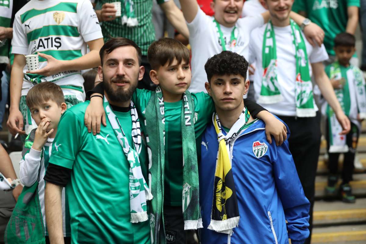(FOTO GALERİ) BURSASPOR - 23 ELAZIĞ FK TARAFTAR FOTOĞRAFLARI - 2