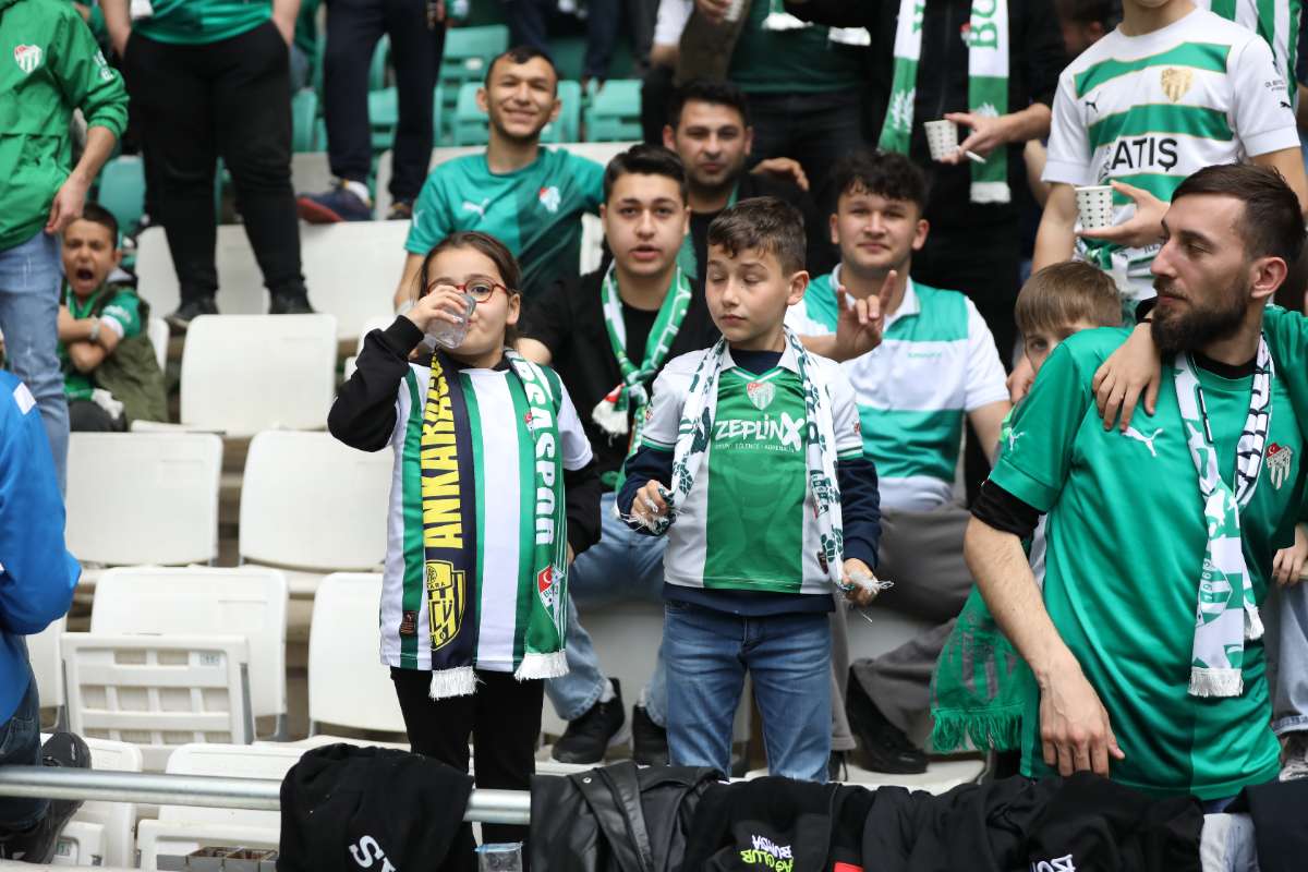 (FOTO GALERİ) BURSASPOR - 23 ELAZIĞ FK TARAFTAR FOTOĞRAFLARI - 2