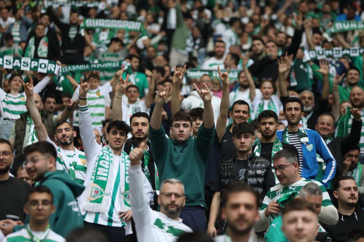 (FOTO GALERİ) BURSASPOR - 23 ELAZIĞ FK TARAFTAR FOTOĞRAFLARI - 2