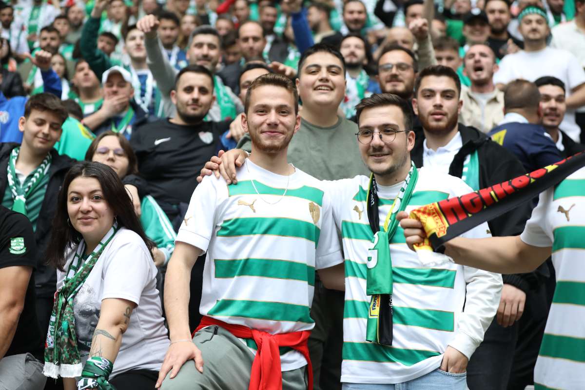 (FOTO GALERİ) BURSASPOR - 23 ELAZIĞ FK TARAFTAR FOTOĞRAFLARI - 2