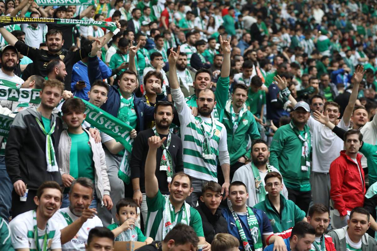 (FOTO GALERİ) BURSASPOR - 23 ELAZIĞ FK TARAFTAR FOTOĞRAFLARI - 2