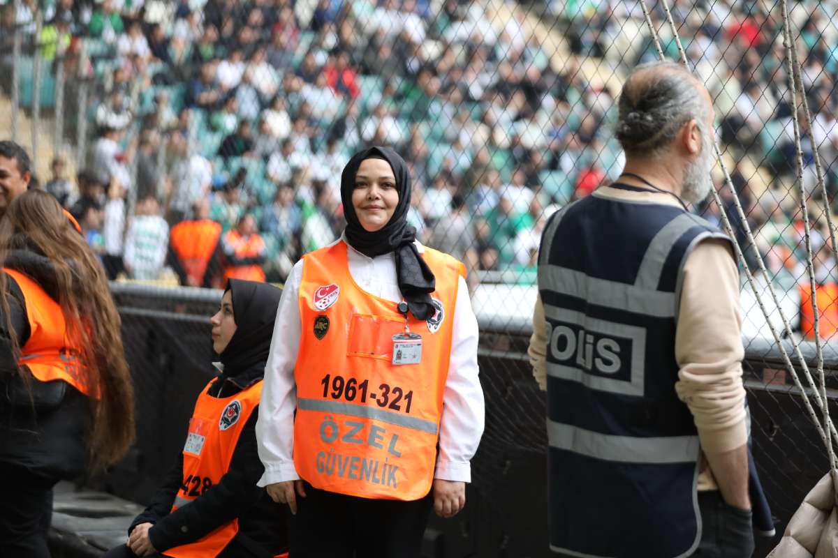 (FOTO GALERİ) BURSASPOR - 23 ELAZIĞ FK TARAFTAR FOTOĞRAFLARI - 2