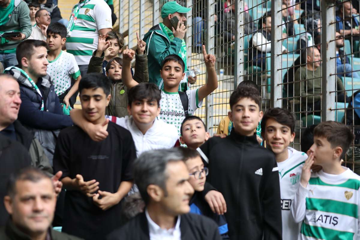 (FOTO GALERİ) BURSASPOR - 23 ELAZIĞ FK TARAFTAR FOTOĞRAFLARI - 2