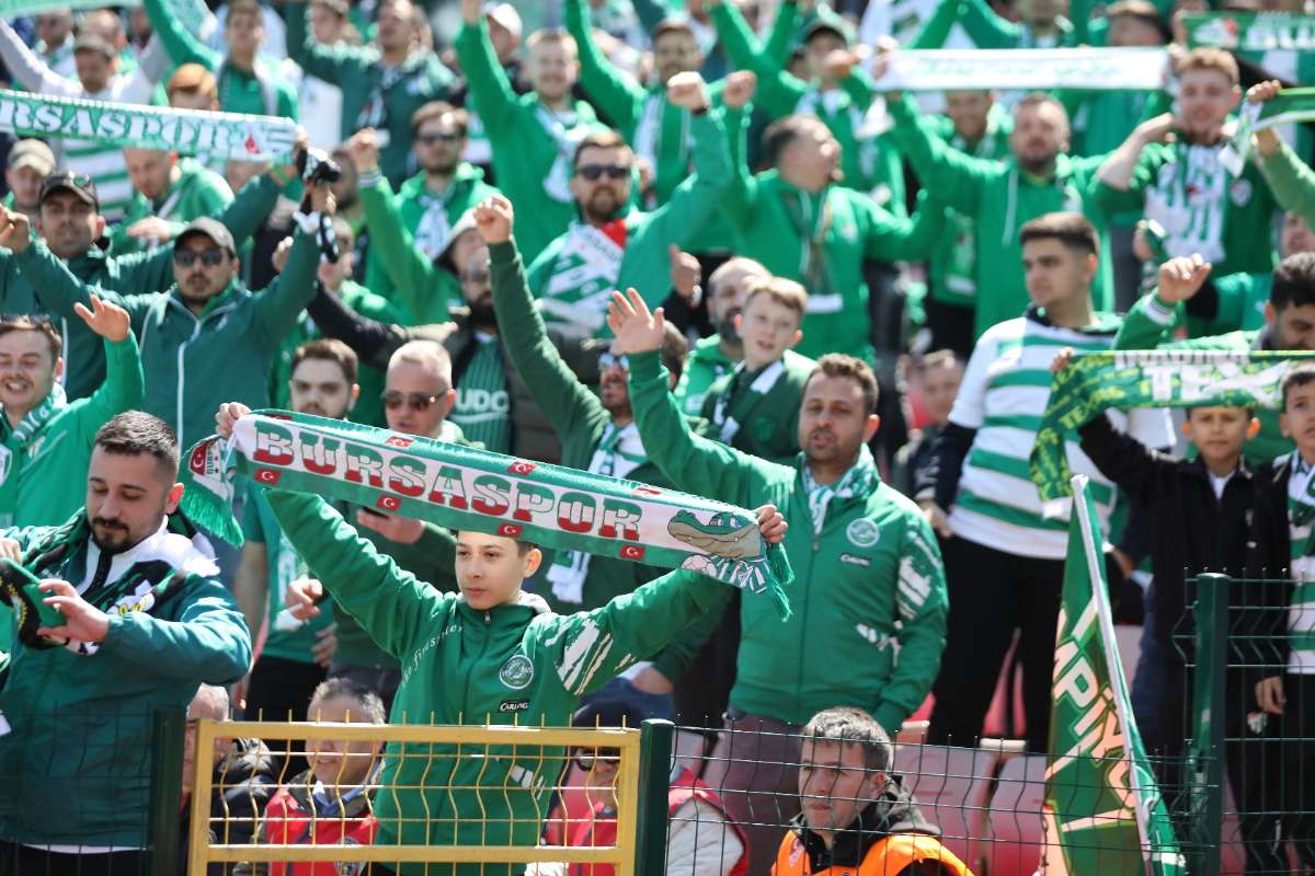 (FOTO GALERİ) Hopaspor-BURSASPOR Şampiyonluk (2)