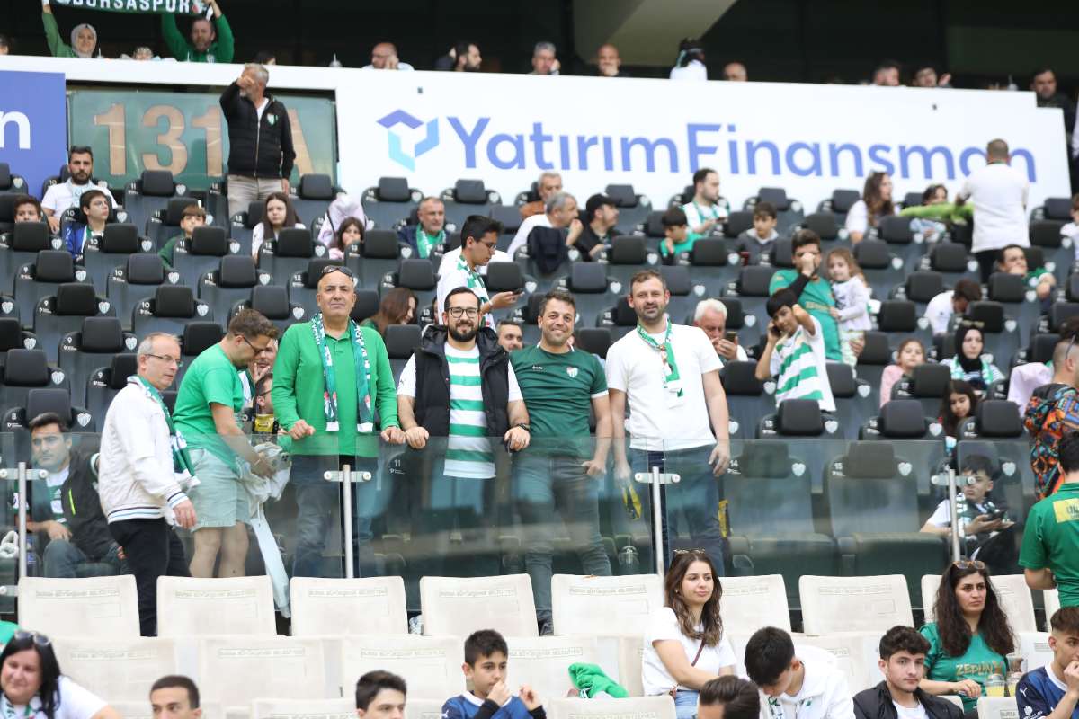 (FOTO GALERİ) BURSASPOR-BORNOVA FK TARAFTAR FOTOĞRAFLARI-1