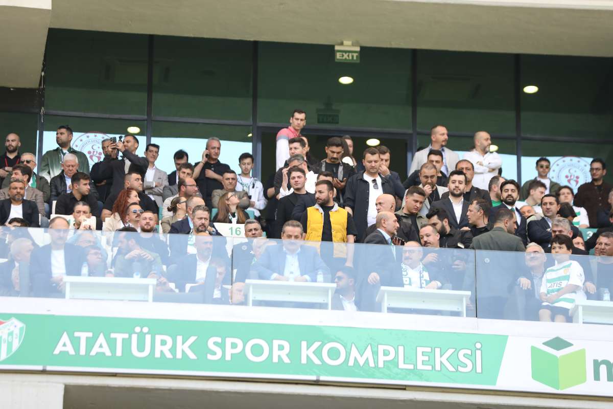 (FOTO GALERİ) BURSASPOR-BORNOVA FK TARAFTAR FOTOĞRAFLARI-2