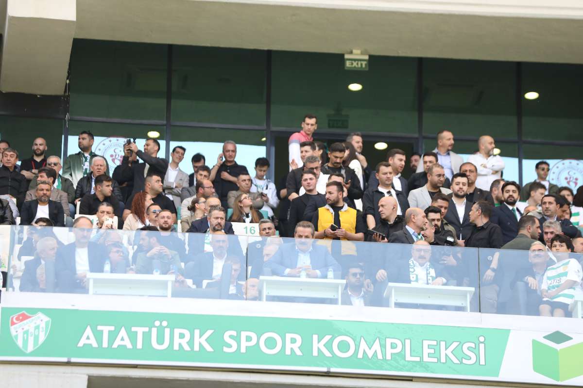(FOTO GALERİ) BURSASPOR-BORNOVA FK TARAFTAR FOTOĞRAFLARI-2