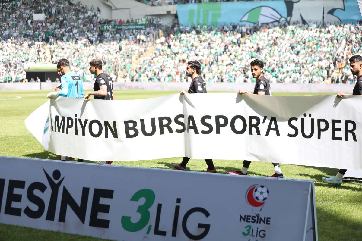 (FOTO GALERİ) BURSASPOR-BORNOVA FK TARAFTAR FOTOĞRAFLARI-2