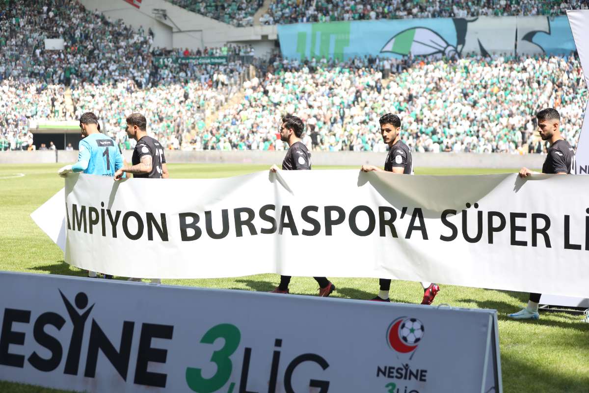 (FOTO GALERİ) BURSASPOR-BORNOVA FK TARAFTAR FOTOĞRAFLARI-2