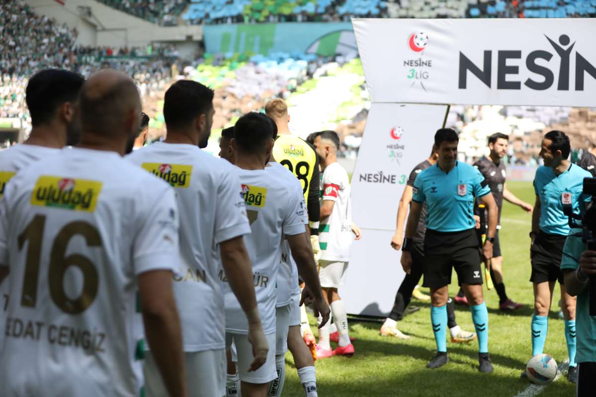 (FOTO GALERİ) BURSASPOR-BORNOVA FK TARAFTAR FOTOĞRAFLARI-2