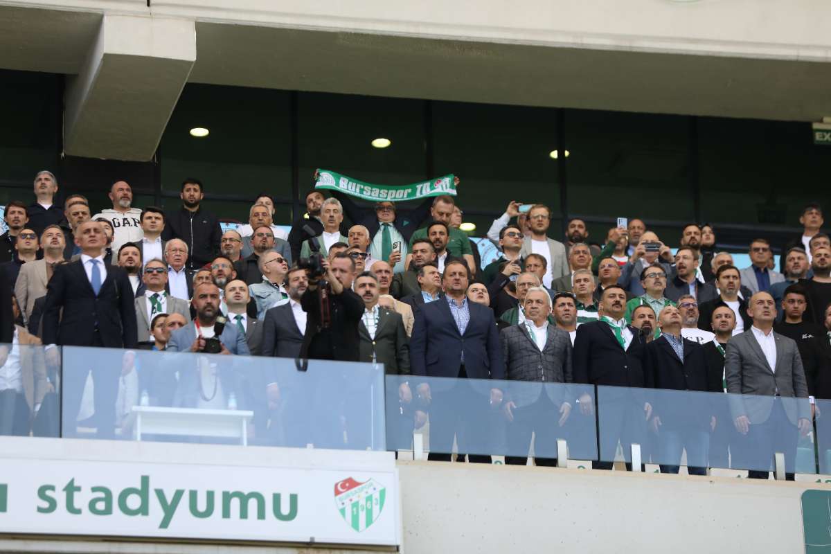(FOTO GALERİ) BURSASPOR-BORNOVA FK TARAFTAR FOTOĞRAFLARI-2