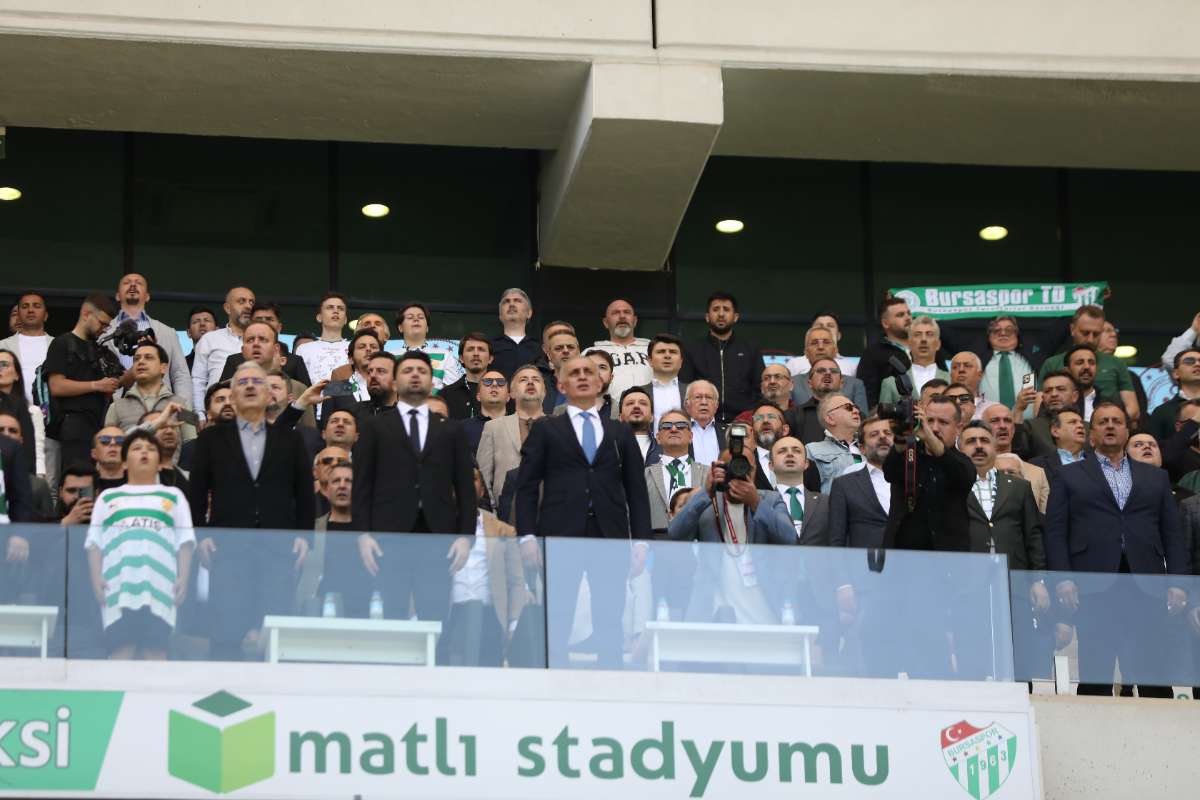 (FOTO GALERİ) BURSASPOR-BORNOVA FK TARAFTAR FOTOĞRAFLARI-2