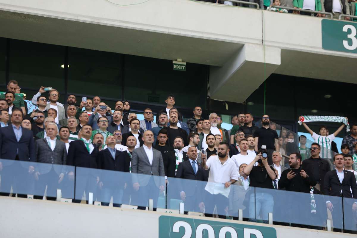 (FOTO GALERİ) BURSASPOR-BORNOVA FK TARAFTAR FOTOĞRAFLARI-2