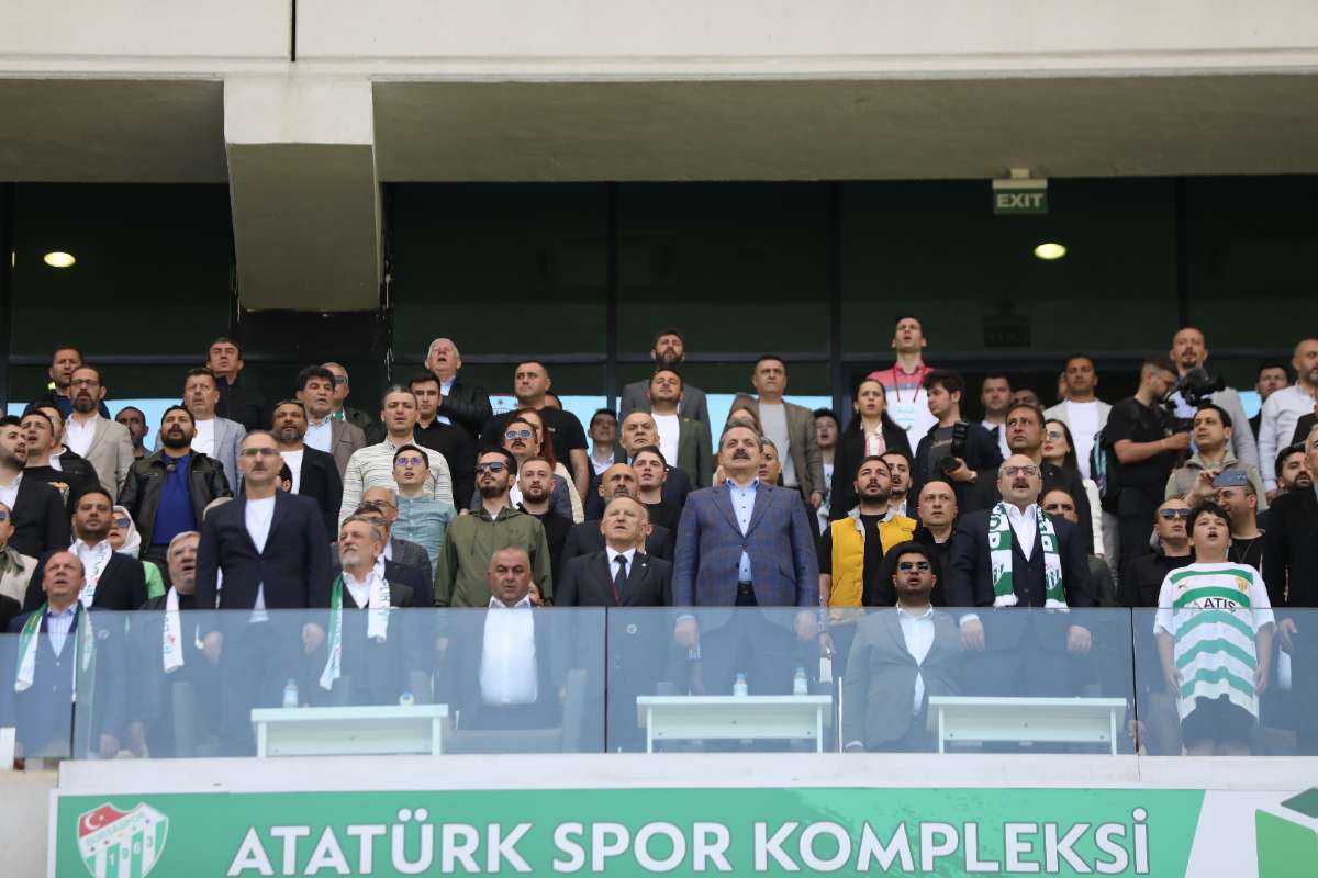 (FOTO GALERİ) BURSASPOR-BORNOVA FK TARAFTAR FOTOĞRAFLARI-2