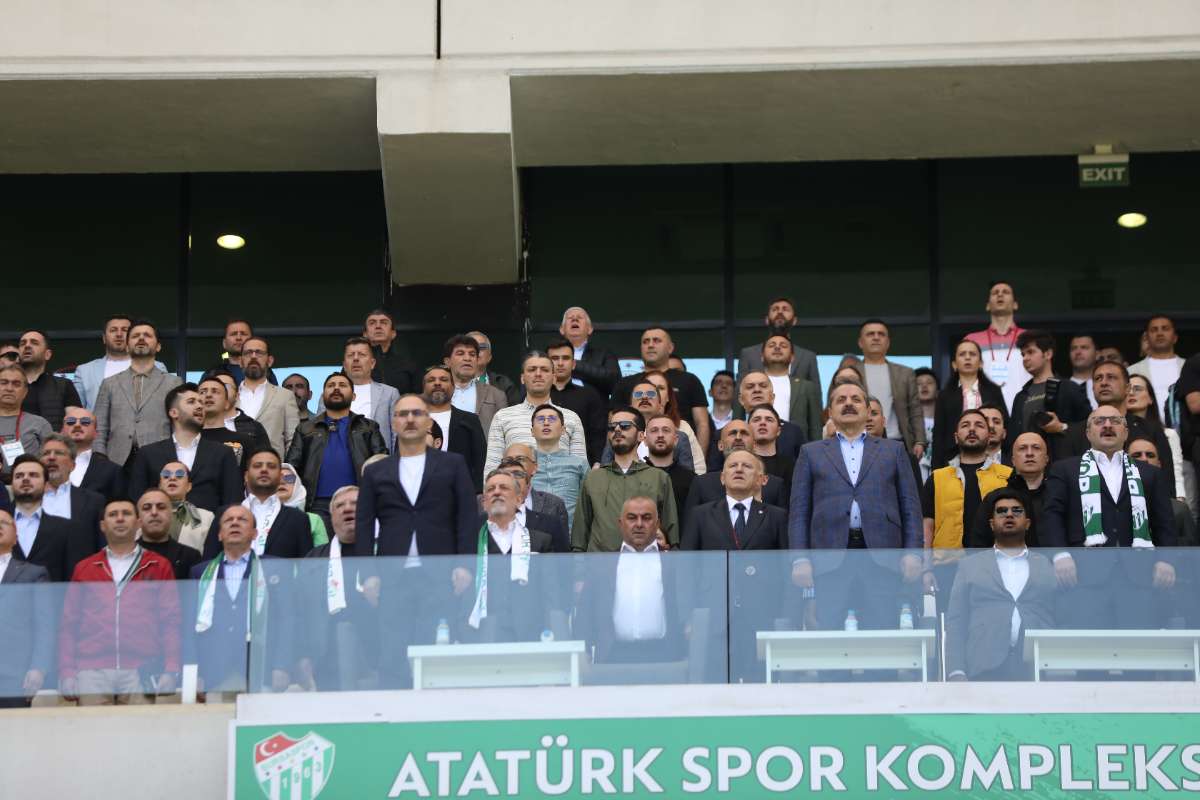 (FOTO GALERİ) BURSASPOR-BORNOVA FK TARAFTAR FOTOĞRAFLARI-2