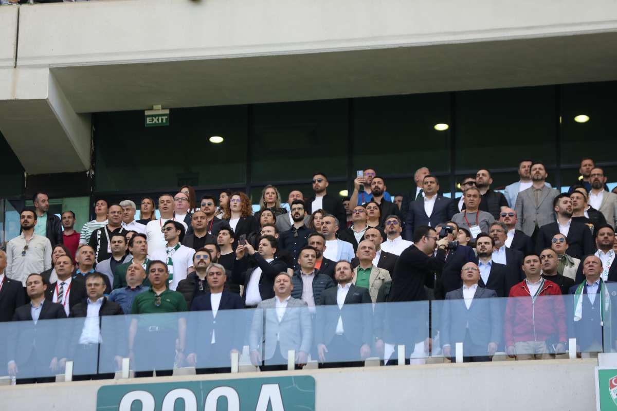 (FOTO GALERİ) BURSASPOR-BORNOVA FK TARAFTAR FOTOĞRAFLARI-2