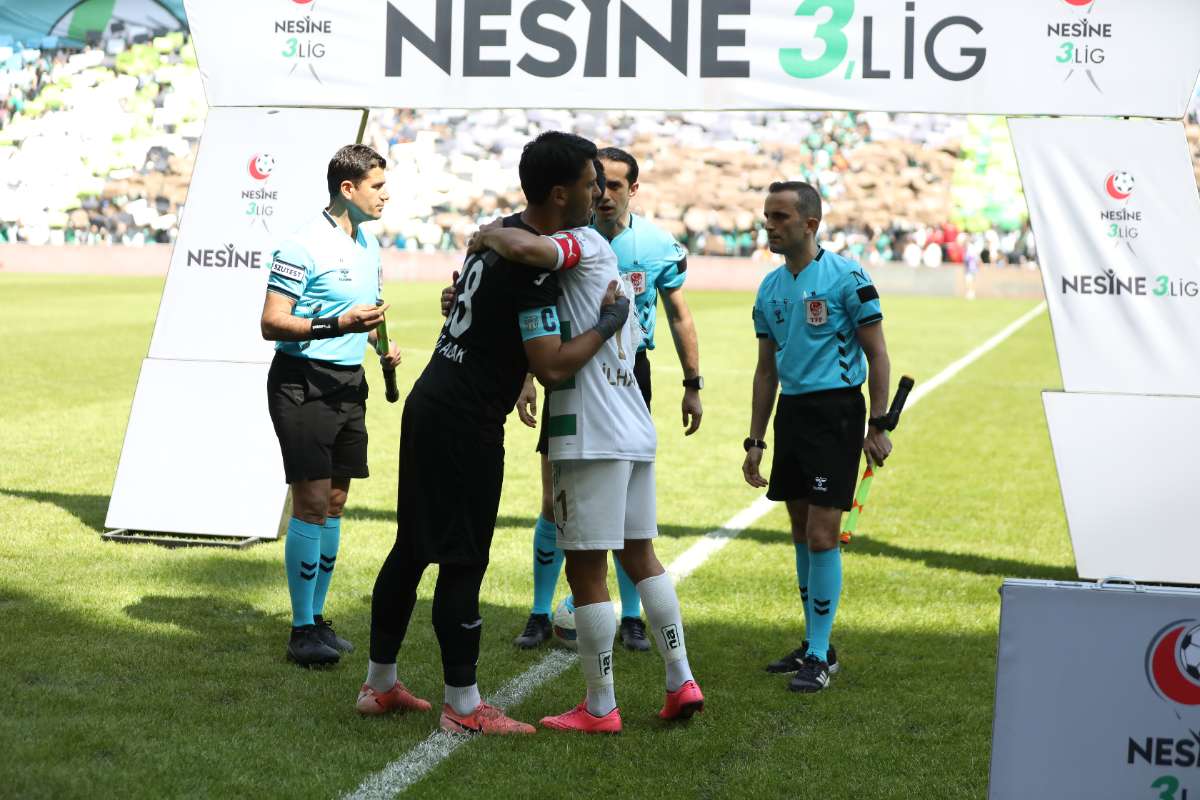 (FOTO GALERİ) BURSASPOR-BORNOVA FK TARAFTAR FOTOĞRAFLARI-2