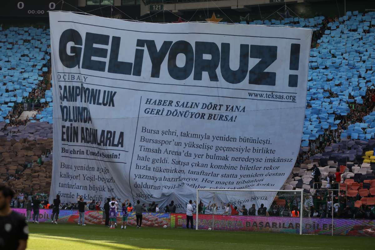 (FOTO GALERİ) BURSASPOR-BORNOVA FK TARAFTAR FOTOĞRAFLARI-2