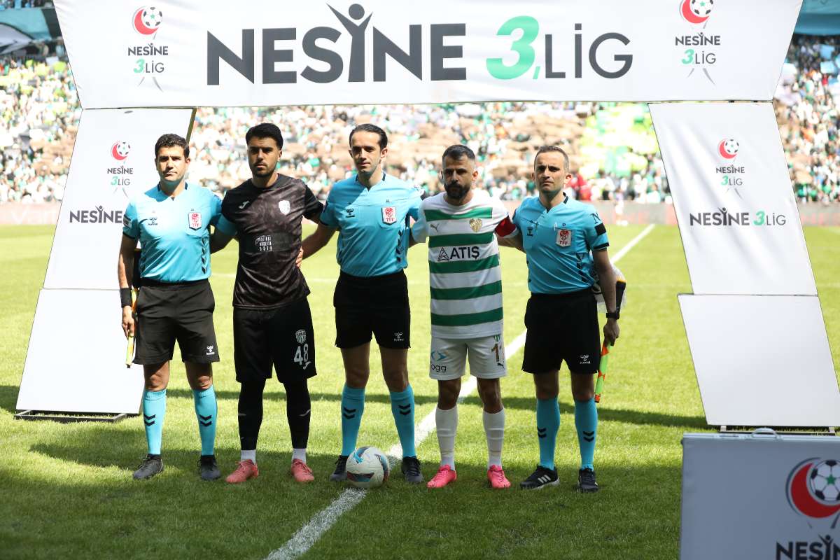 (FOTO GALERİ) BURSASPOR-BORNOVA FK TARAFTAR FOTOĞRAFLARI-2