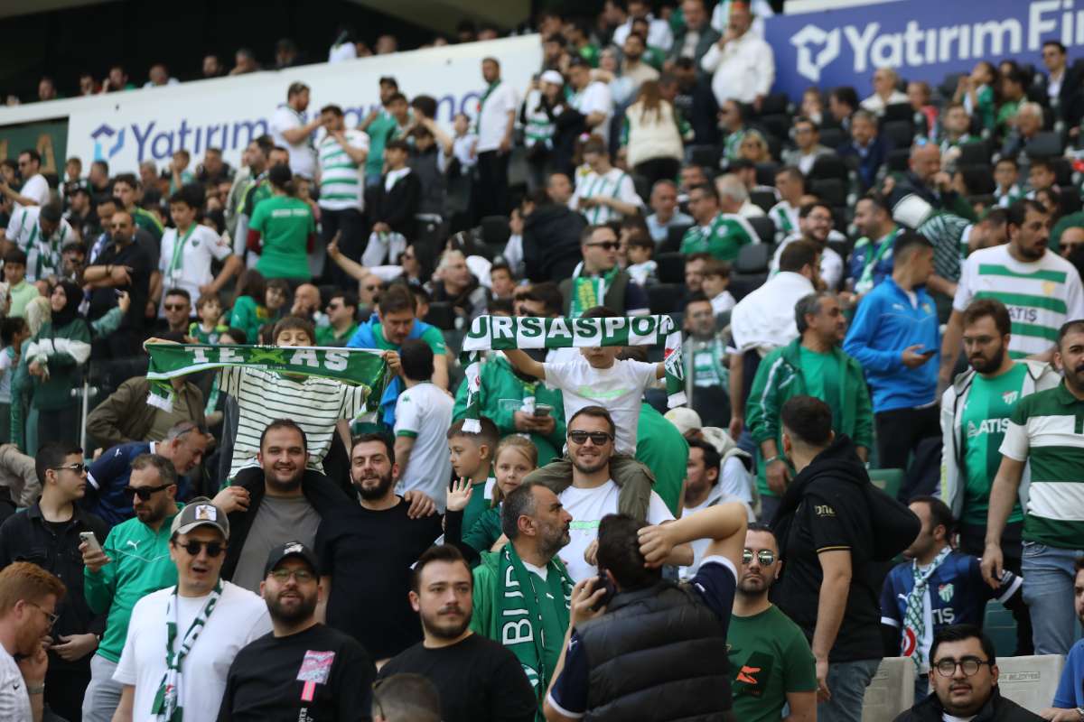 (FOTO GALERİ) BURSASPOR-BORNOVA FK TARAFTAR FOTOĞRAFLARI-2