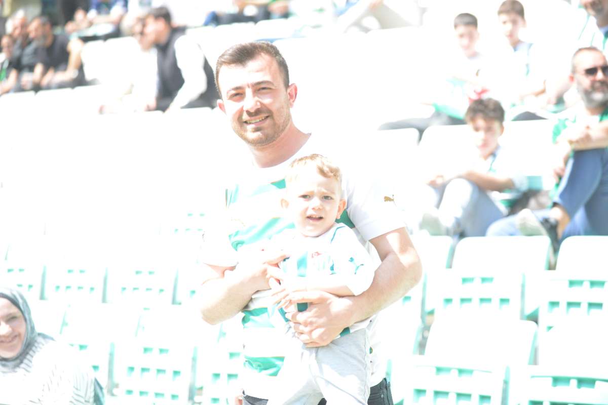 (FOTO GALERİ) BURSASPOR-BORNOVA FK TARAFTAR FOTOĞRAFLARI-3