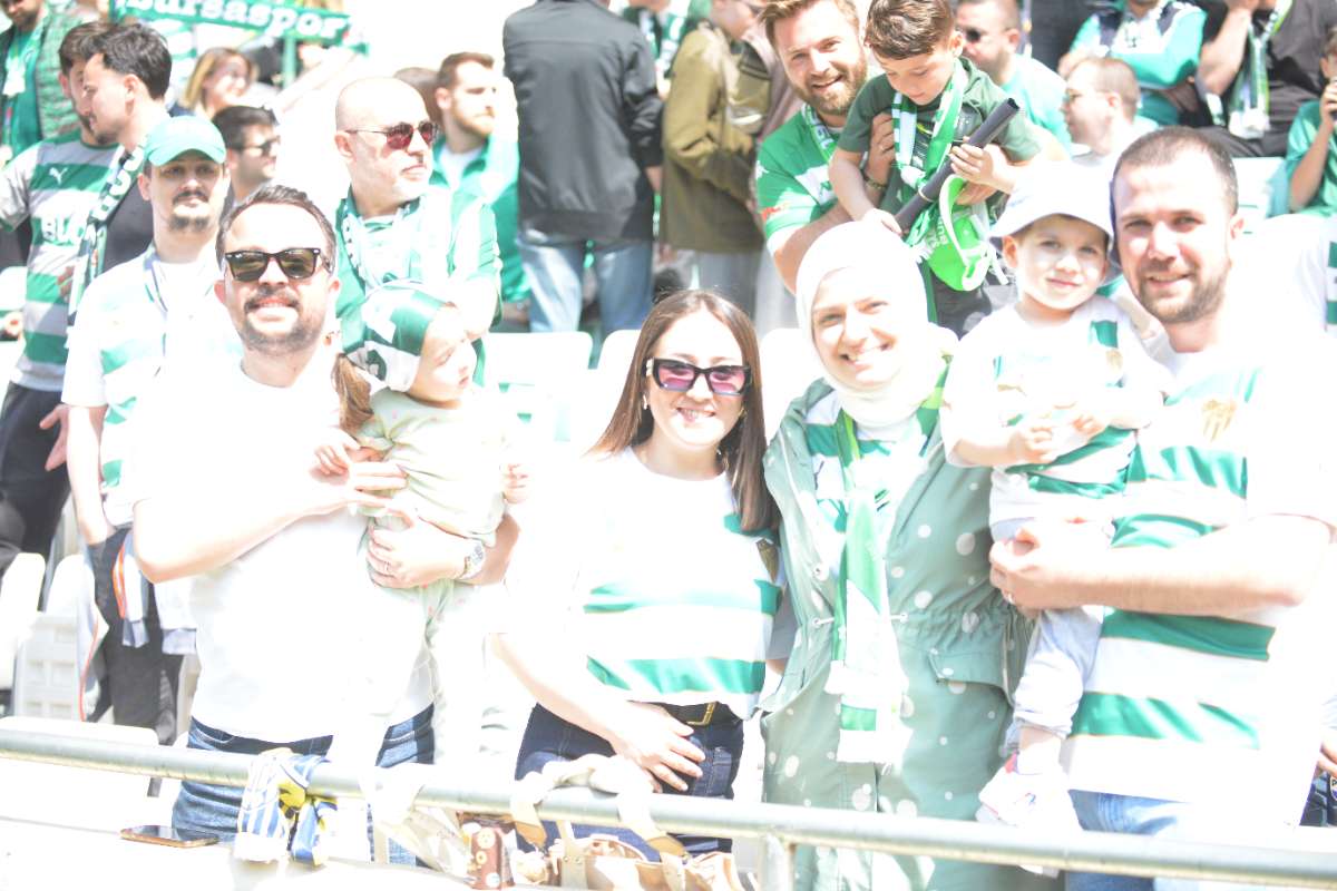 (FOTO GALERİ) BURSASPOR-BORNOVA FK TARAFTAR FOTOĞRAFLARI-3