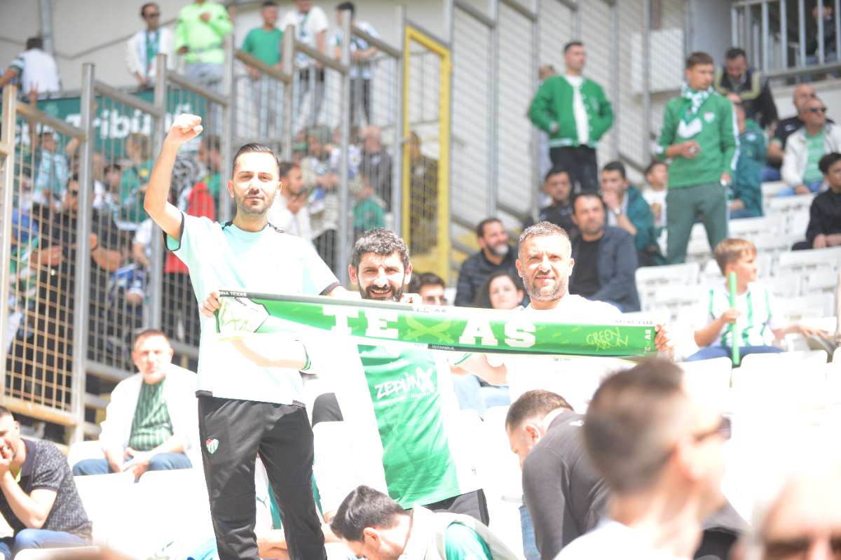 (FOTO GALERİ) BURSASPOR-BORNOVA FK TARAFTAR FOTOĞRAFLARI-3