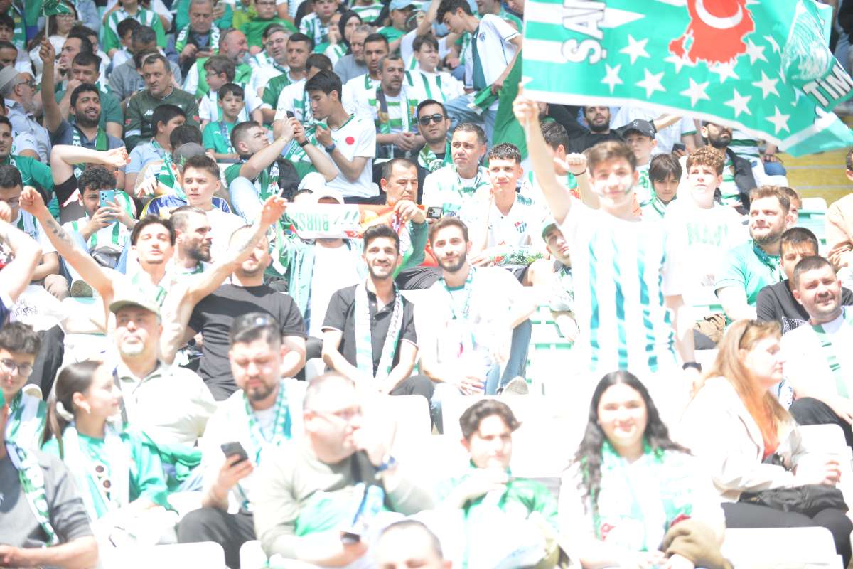 (FOTO GALERİ) BURSASPOR-BORNOVA FK TARAFTAR FOTOĞRAFLARI-3