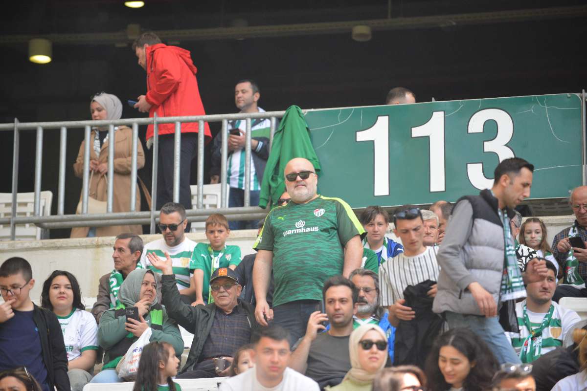 (FOTO GALERİ) BURSASPOR-BORNOVA FK TARAFTAR FOTOĞRAFLARI-3