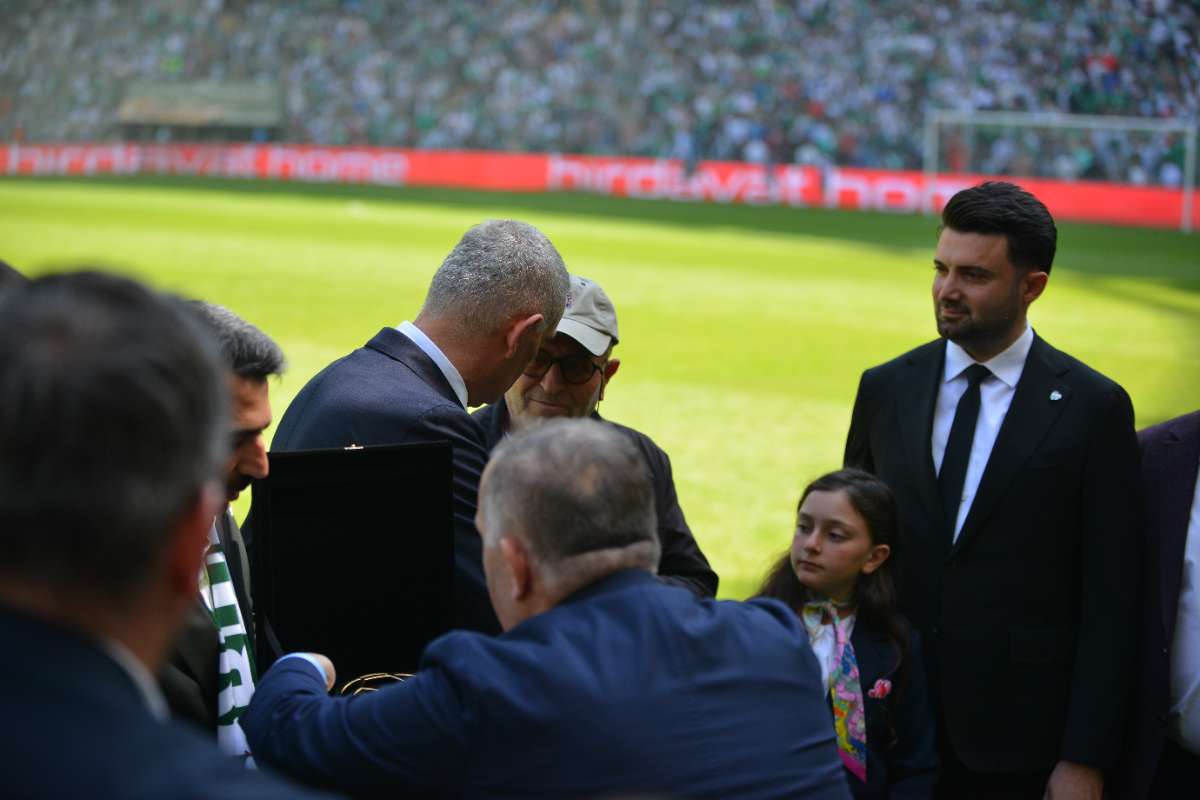 (FOTO GALERİ) BURSASPOR-BORNOVA FK TARAFTAR FOTOĞRAFLARI-3