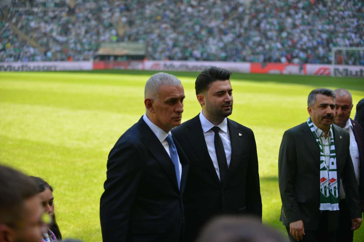 (FOTO GALERİ) BURSASPOR-BORNOVA FK TARAFTAR FOTOĞRAFLARI-3