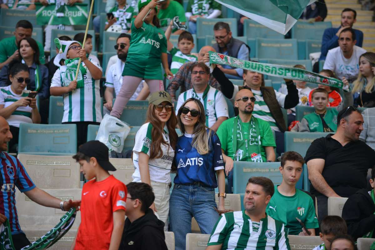 (FOTO GALERİ) BURSASPOR-BORNOVA FK TARAFTAR FOTOĞRAFLARI-3