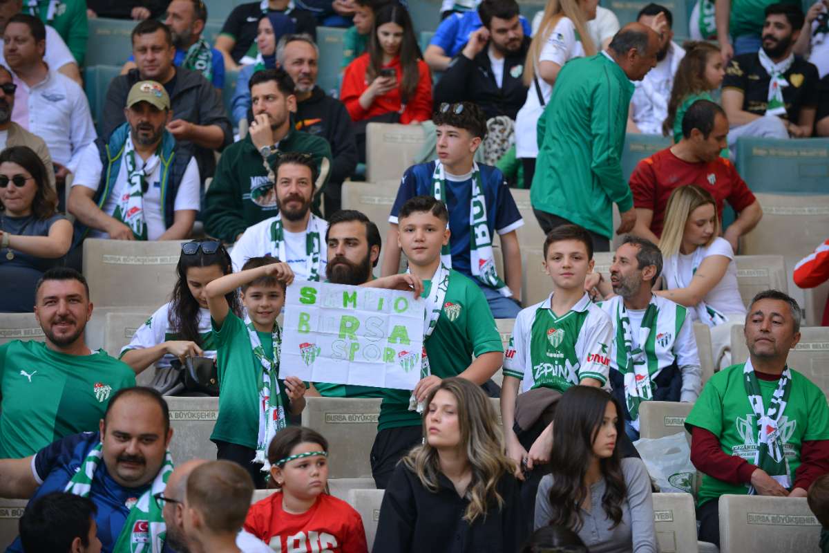 (FOTO GALERİ) BURSASPOR-BORNOVA FK TARAFTAR FOTOĞRAFLARI-3